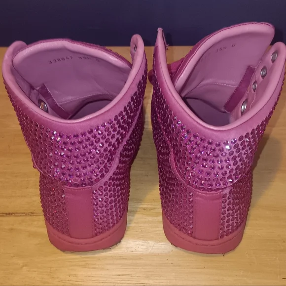 Gucci GG Pink Rhinestone Leather Sneakers Size 5.5 - Picture 4 of 6